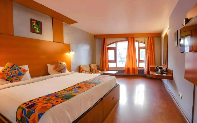 FabHotel Khems Ooty