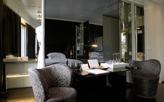LHotel