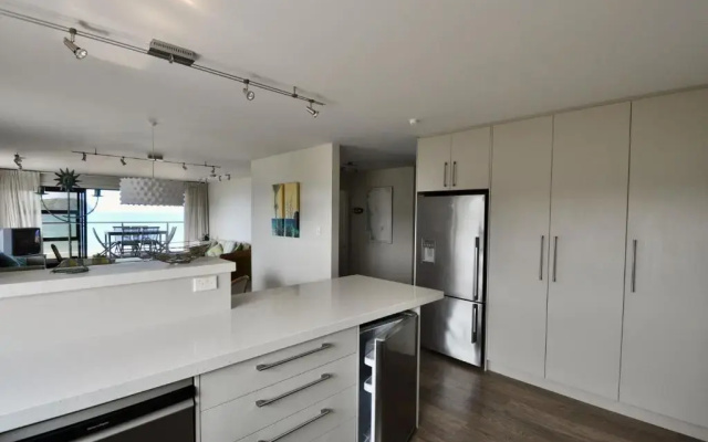 Beachfront Heights - Pauanui Holiday Apartment