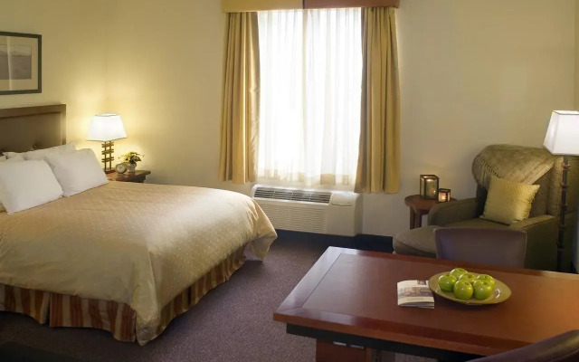 Larkspur Landing Extended Stay Suites Hillsboro