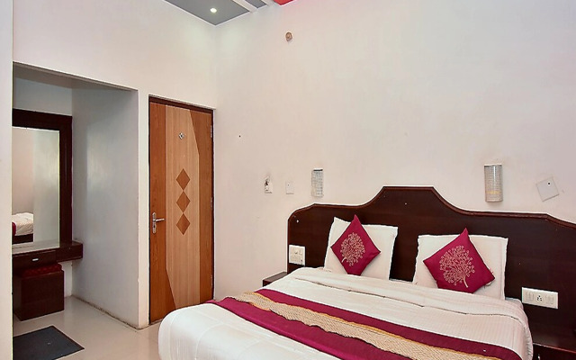 Hotel Deep Palace Near Bus Stand Udaipole
