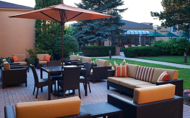 Courtyard by Marriott Chicago Arlington Heights/North 1