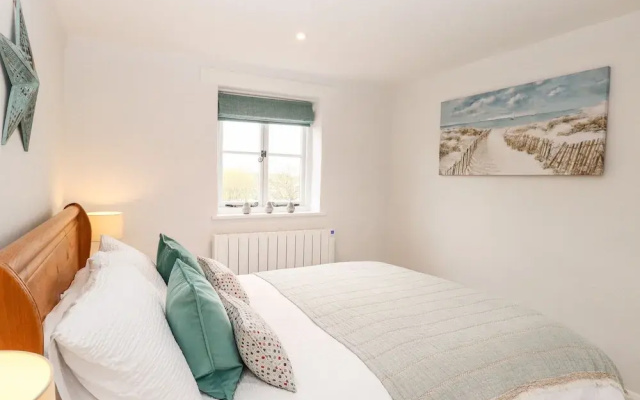 Holly Cottage