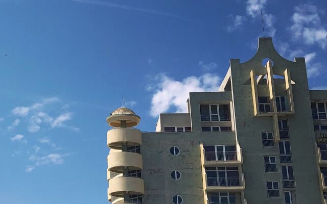 Отель Interhotel Pomorie вид на фасад