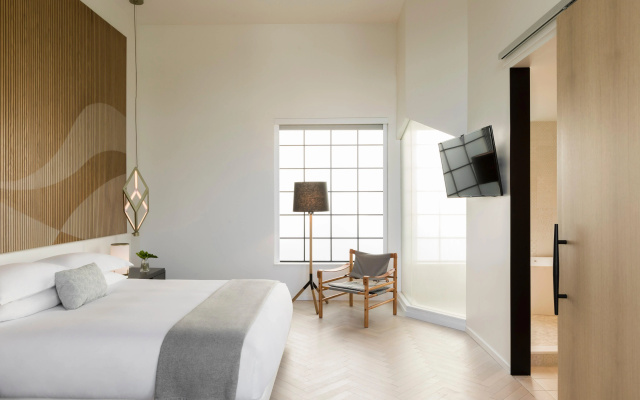 Kimpton La Peer Hotel by IHG