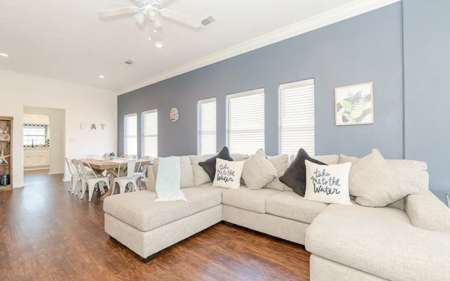 Beyond The Blue 3 Bedroom Home