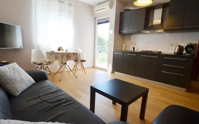 Bissa in Rovinj With 1 Bedrooms and 1 Bathrooms