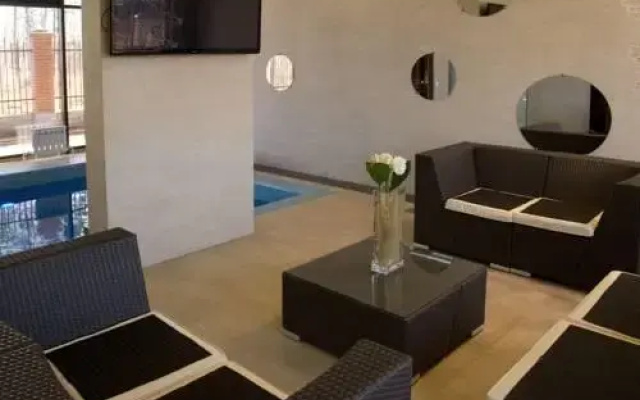 Ski-Let Hotel