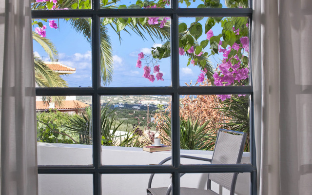 Galaxy Suites Boutique Resort