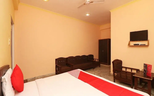 Oyo 22015 Hotel Lakshya Palace