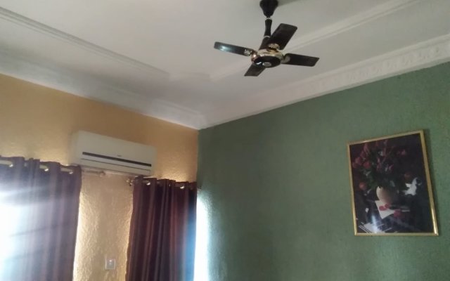 Kingsby homes and hotel in Accra, Ghana from 93$, photos, reviews - zenhotels.com guestroom