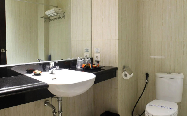 Narita Classic Hotel Tangerang