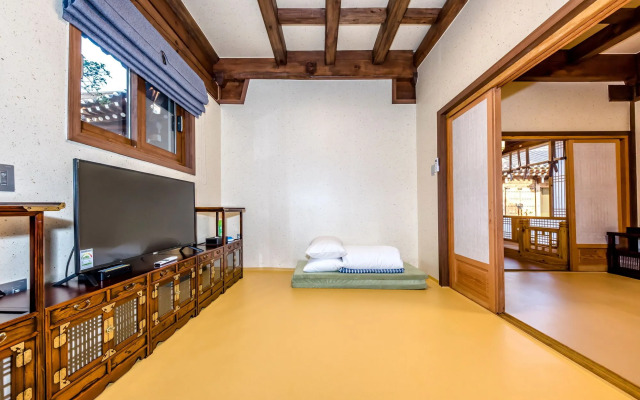 Jeju Hanok Hotel Hallagung