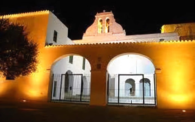 Отель Apartamentos Tramuntana вид на фасад