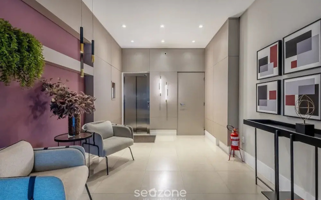 Stay Steps From the sea in Meia Praia - VIM