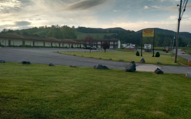 Marlinton Motor Inn