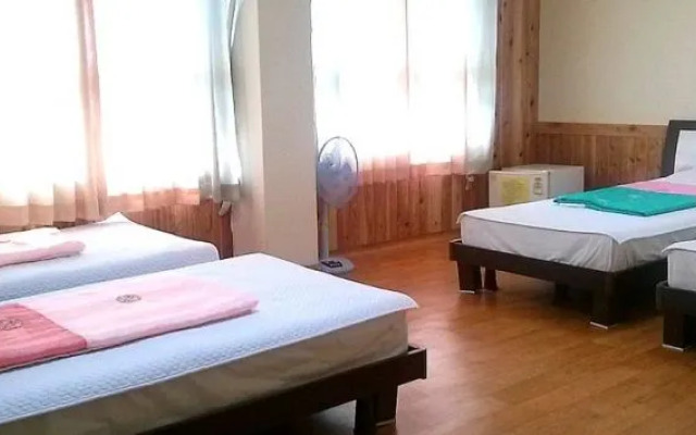 Hotel The Grang Seogwipo