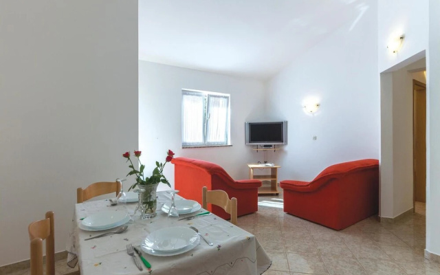 Amazing Home in Pula With Wifi and 2 Bedrooms