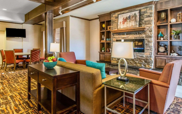 MainStay Suites Watford City - Event Center