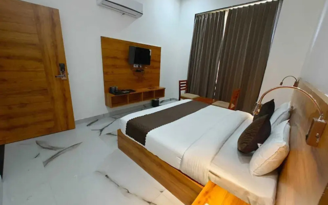 Hotel RC Garh