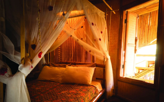 Paree Hut Resort Koh Sichang