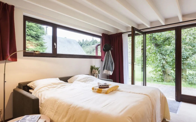 Cozy Family Cottage for 6 in Ardennes
