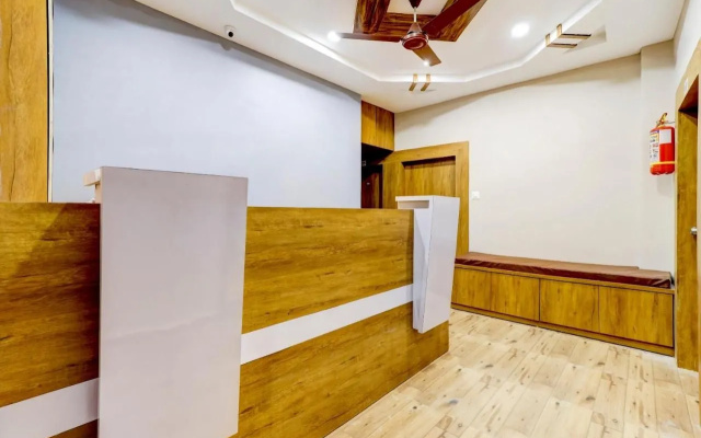 OYO 72486 Hotel Gokul Villa