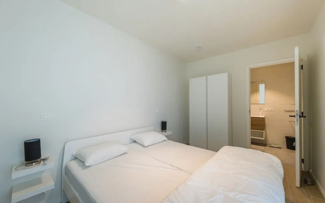 New-build Apartment Near the City Center