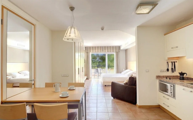 Elviria Hills Living