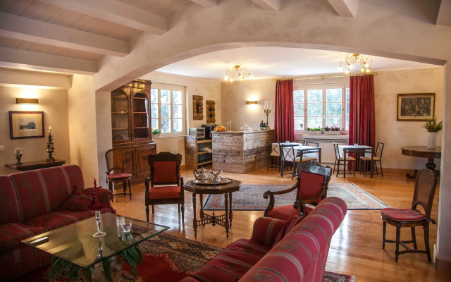 Zahir Country House