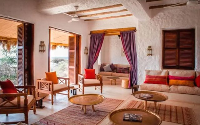 Ziwani Lodge