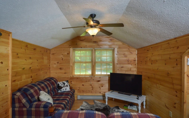 Grey Wolf 3 Bedroom House