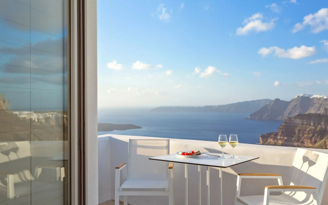 Alti Santorini Suites
