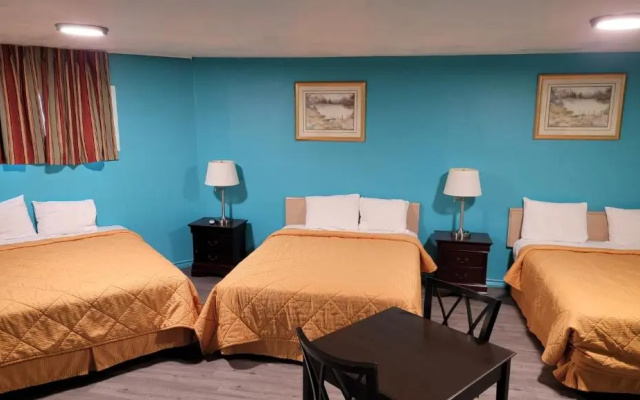 Trade Winds Motel