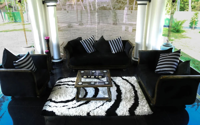 Suri Palm Villa