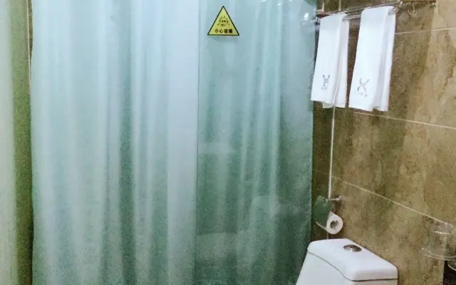 Betty's Hostel