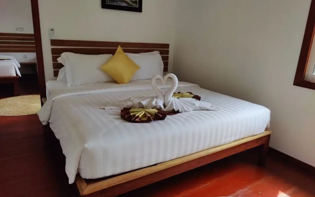 DG Royal Resort