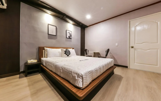 Zen Motel