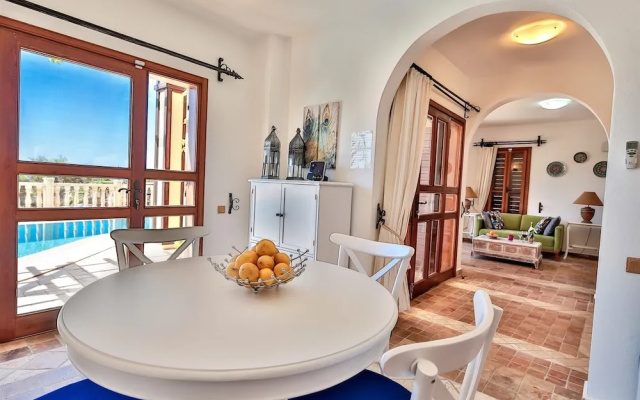 Villa Nefis by Akdenizvillam