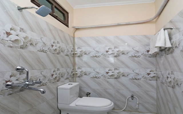 OYO 6064 Home Stay Siddhi Palace