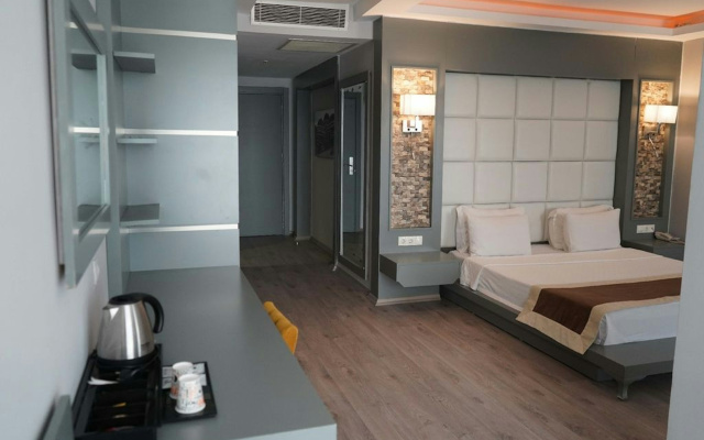 Pasaport Pier Hotel