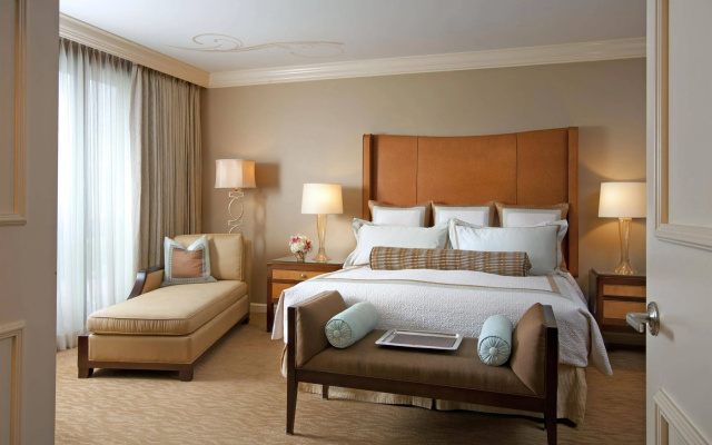 Houston Grand Hotel - River Oaks
