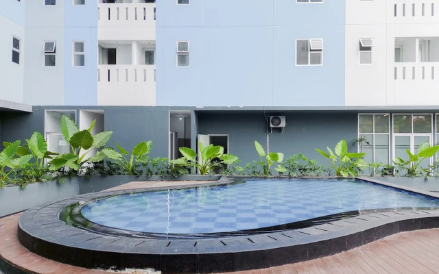 Minimalist Studio Room At Urbantown Serpong Apartment