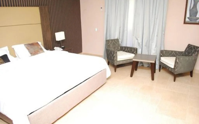 Valley Point Hotel & Suites