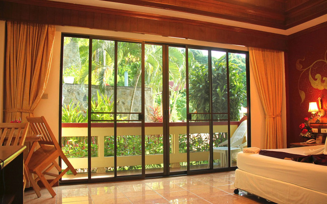 Memory Karon Resort