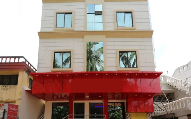 OYO Flagship 9964 Hotel Shine