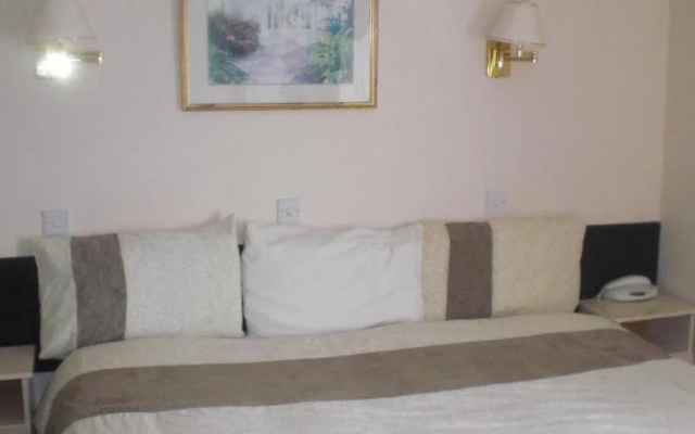 Countrywide Inns Commercial & Tourist