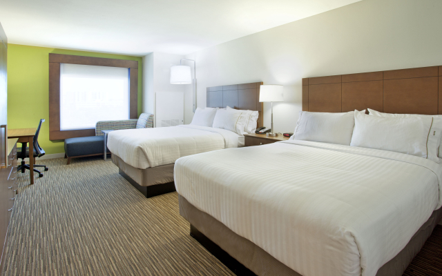 Holiday Inn Express & Suites Austin Downtown - University by IHG