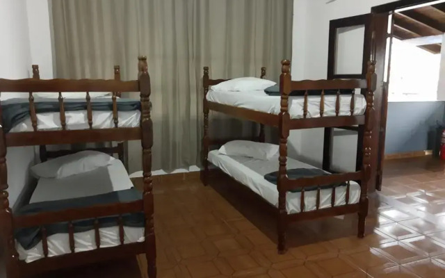 Hostel Lê Castelle