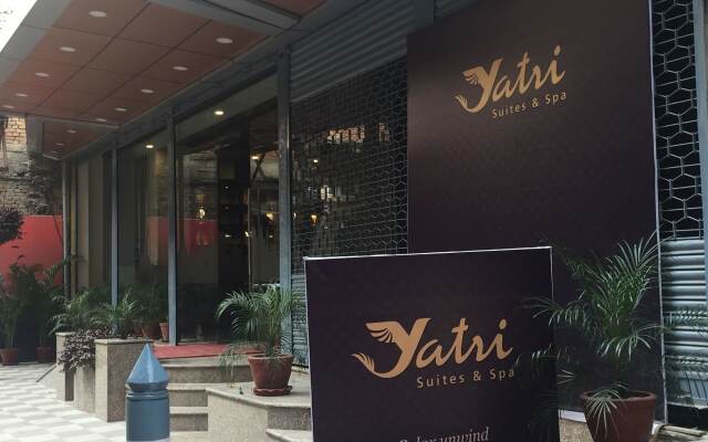Отель Yatri Suites and Spa, Kathmandu Непал, Катманду - отзывы, цены и фото номеров - забронировать отель Yatri Suites and Spa, Kathmandu онлайн вид на фасад